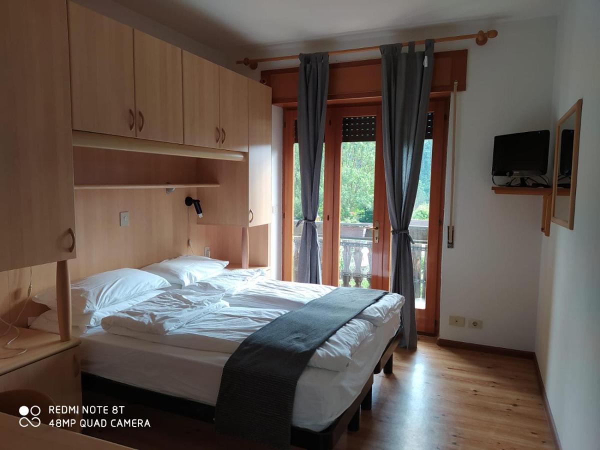 Sporting Hotel Club Pelos Εξωτερικό φωτογραφία